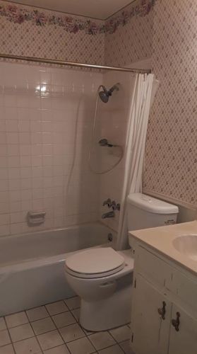 1800 Lk Shr Ct, Fort Worth TX  exterior