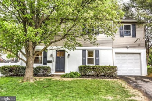 111 Eastman Ave, Lancaster PA  17603-4476 exterior