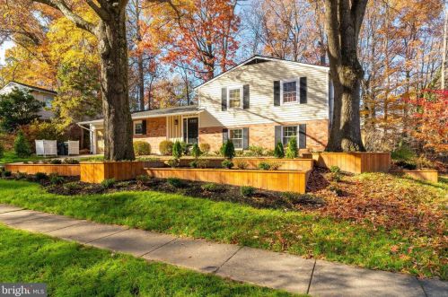 6408 Rivington Rd, Springfield VA  22152-2912 exterior