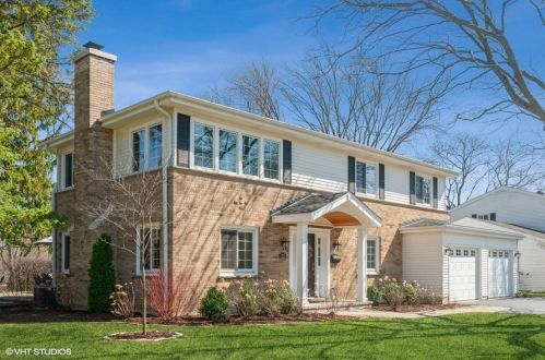 313 Pine St, Bannockburn, IL 60015-4828