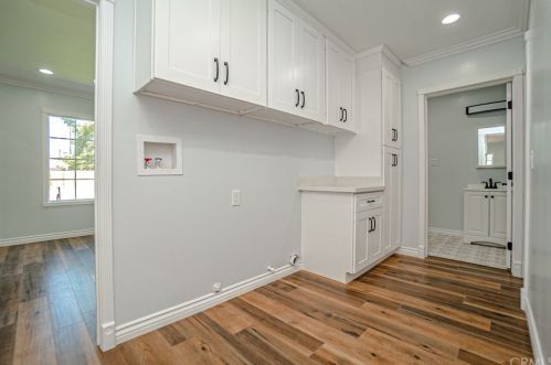 511 Allen Ave, Glendale CA  91201-2505 exterior