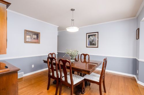 850 Vaughn Ct, Sycamore IL  60178-2000 exterior