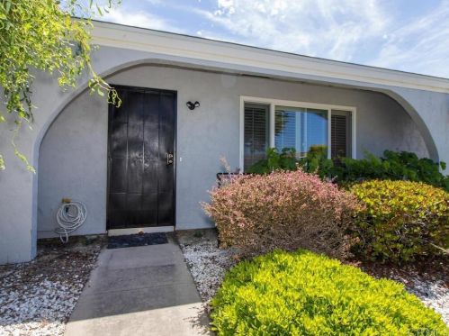 831 Pear Blossom Pl, Oceanside, CA 92057-8617