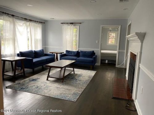 742 Myrtle Ave, Tinton Falls NJ  07711-1319 exterior