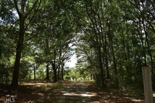 60 Thurmond Rd, Statham, GA 30666-2118