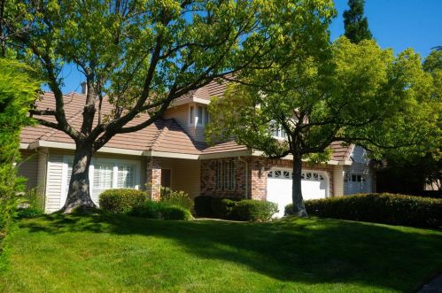 5251 Vought Dr, Fair Oaks, CA 95628-4077