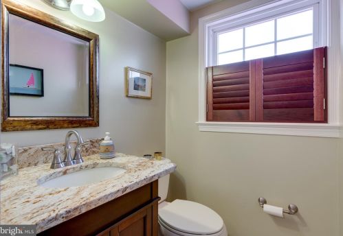 5408 Juliet St, Springfield VA  22151-2615 exterior