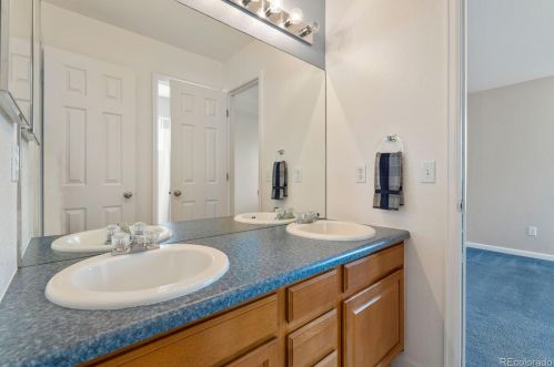 11261 Frd Dr, Aurora CO 80226-3766 exterior