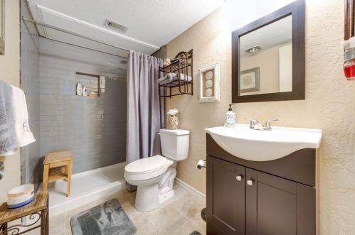 2016 Via Ballena, Carrollton TX  75006-4605 exterior