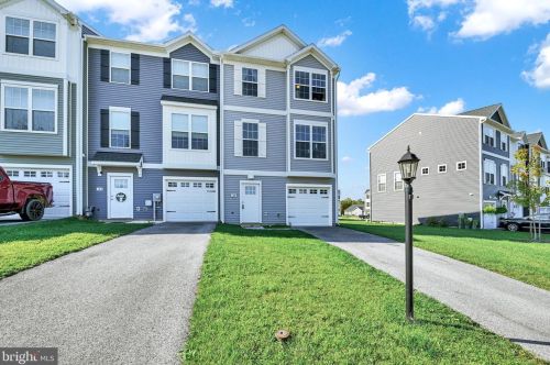 134 Overlook Dr, Hanover PA  17331-9136 exterior