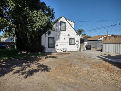 841 Edythe St, Manteca, CA 95337-5350