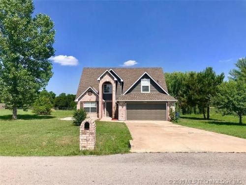 11965 Skyline Dr, Collinsville, OK 74021-6124