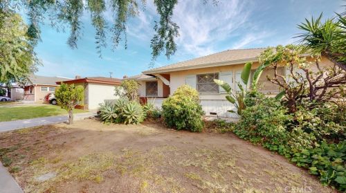 2424 Van Wick St, Inglewood, CA 90303-2527