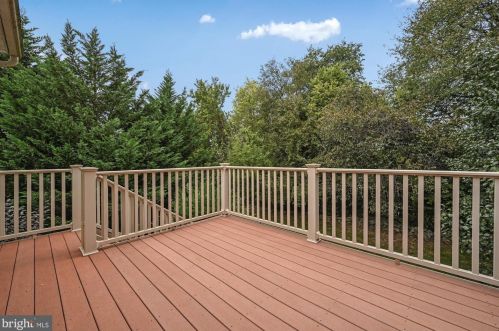 15 Leeds Ct, Lancaster PA  17602-4676 exterior