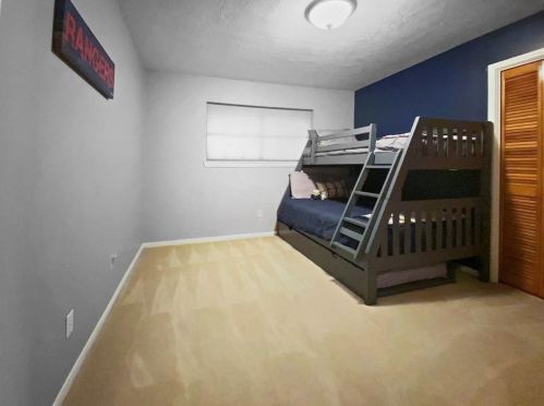 49 Colony Sq, Angleton TX 77515-3644 exterior