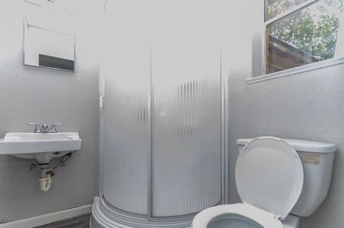 6709 Plantation Rd, Fort Worth TX  76140-1222 exterior