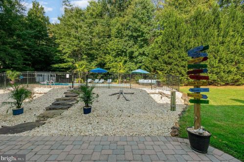 2318 Queensbury Dr, Fallston MD  21047-2928 exterior