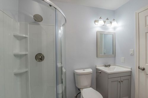 1401 Inwood Blvd, Garland TX 75042-8112 exterior