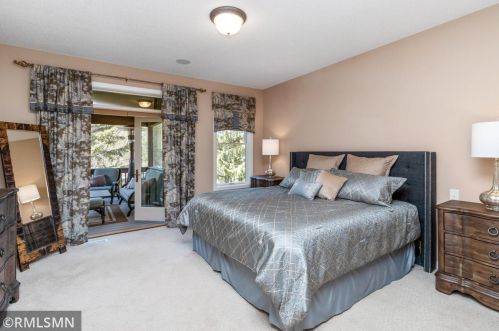 5 Hawthorne Ct, Saint Paul MN  55127-6476 exterior