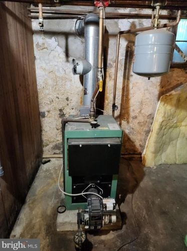 750 Summit Dr, Lancaster PA  17601-1152 exterior