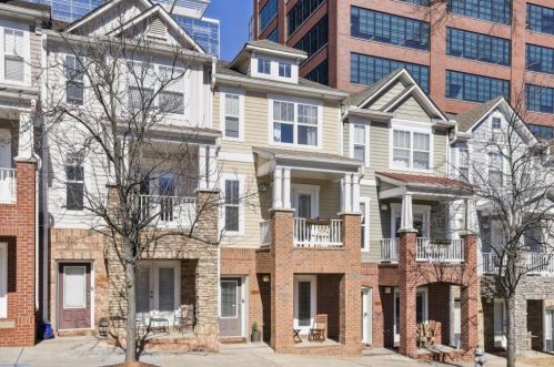 209 16th St, Atlanta GA  30363-1025 exterior