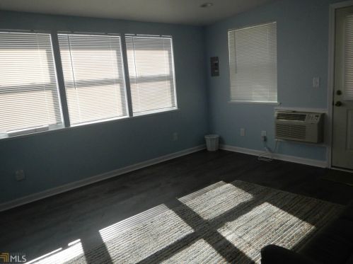 28 Bear Lovers Ct, Cleveland, GA 30528-5251