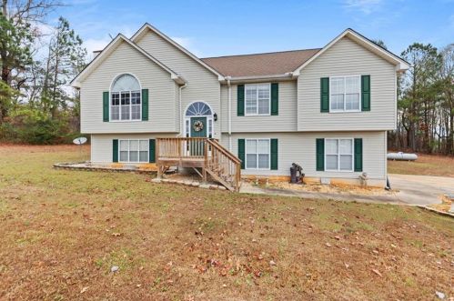 7672 Lula Rd, Lula, GA 30554-2365