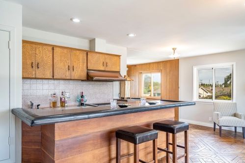 2860 Monroe Ave, Anaheim CA  92801-6034 exterior