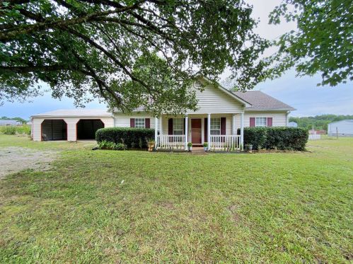 101 Holiday Rd, Franklin, GA 30217-6661