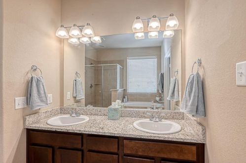 2514 Amy Lee Dr, Conroe TX  77304-5003 exterior