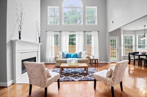 672 Maple Grove Way, Marietta, GA 30066-5823