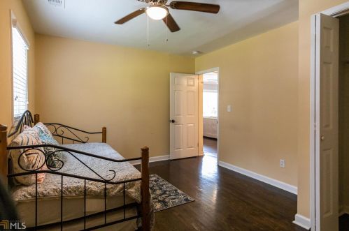 304 Maple St, Atlanta GA  30354-1107 exterior
