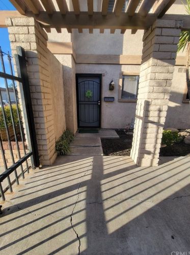 113 Doverfield Dr, Placentia, CA 92870-3307