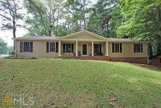 37 Blue Springs Ct, Lilburn, GA 30047-6205