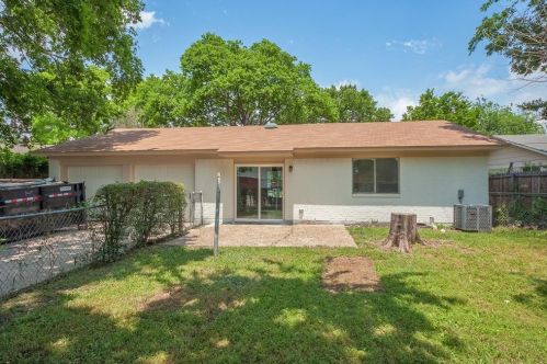 4006 Burning Tree Ln, Garland TX 75042-4607 exterior