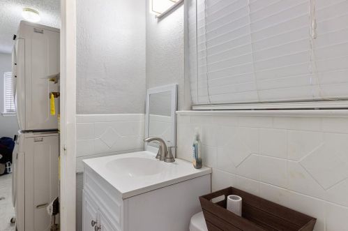 4229 Burning Tree Ln, Garland TX 75042-4607 exterior