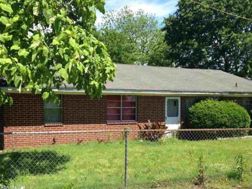 700 Central Ave, Maberry, AR 72036-9646