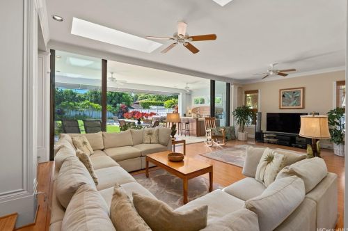 4579 Aukai Ave, Honolulu HI  96816-4948 exterior