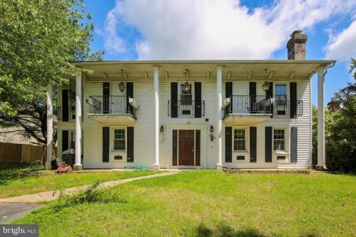 3204 Hollyhock Dr, Burtonsville, MD 20866-1767