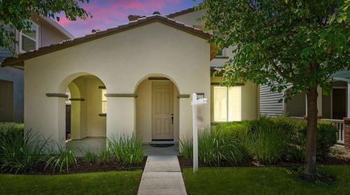 327 Tuscan Ln, Tracy, CA 95391-1316