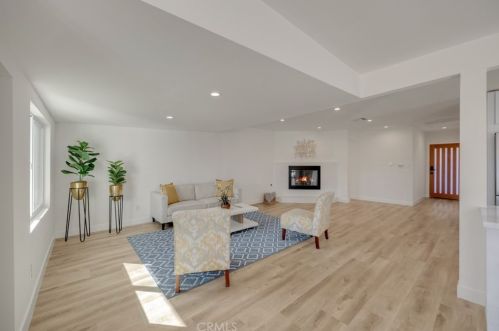 2124 161st St, Torrance CA  90504-1608 exterior