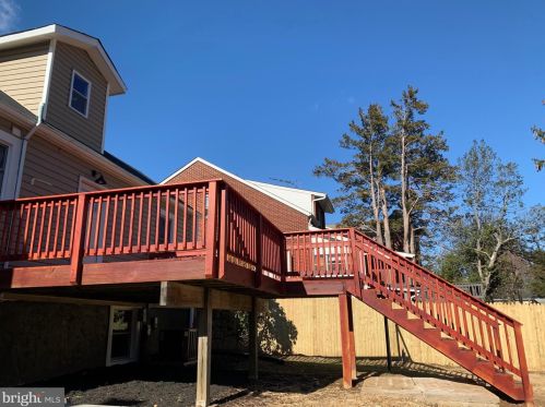 9407 Colesville Rd, Silver Spring MD 20901-4819 exterior