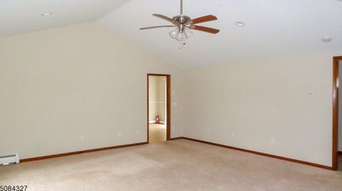 30 Kim Ln, Hackettstown NJ  07840-5624 exterior