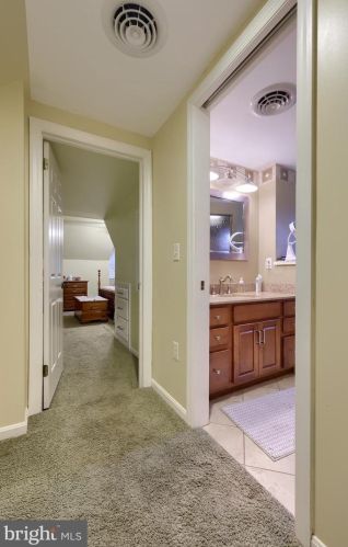 2078 Jarvis Rd, Lancaster PA  17601-6026 exterior