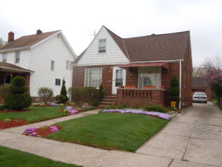 5715 Laverne Ave, Cleveland, OH 44129-1907