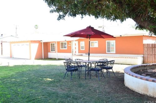 2942 Avalon St, Riverside CA  92509-2015 exterior