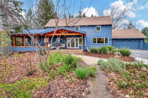24995 Skyland Rd, Los Gatos, CA 95033-9710