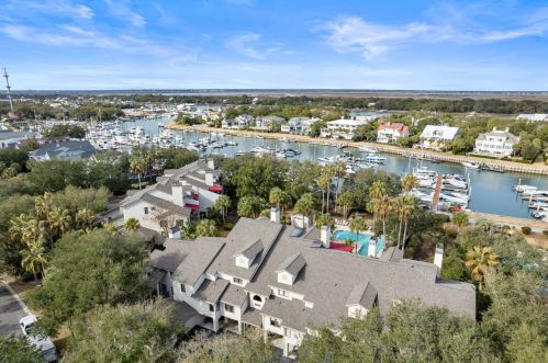 406 Yacht Harbor Ct, Isle Of Palms SC  29451 exterior