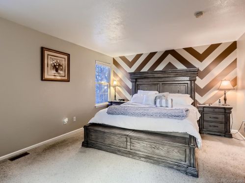 16245 Phillips Dr, Englewood CO 80112-4603 exterior