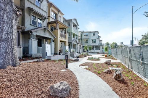 271 Calderon Ave, Mountain View, CA 94041-1477